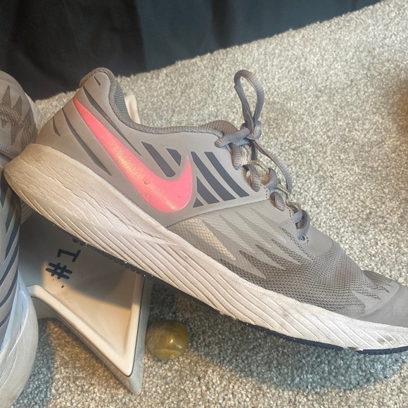 Nike Star Runner Mesh Sneakers 💕 - Picture 3 of 9